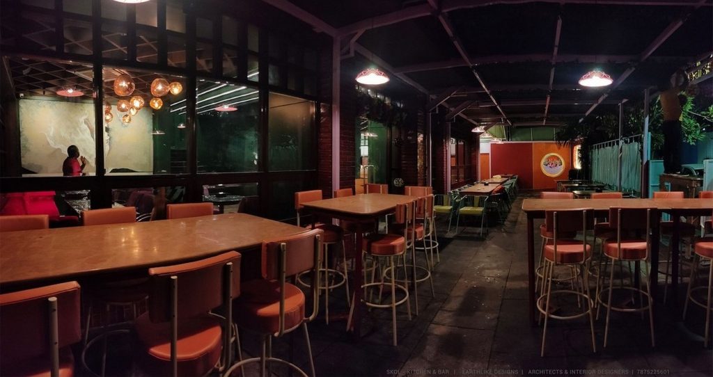 KITCHEN & BAR AT BHANDARKAR ROAD