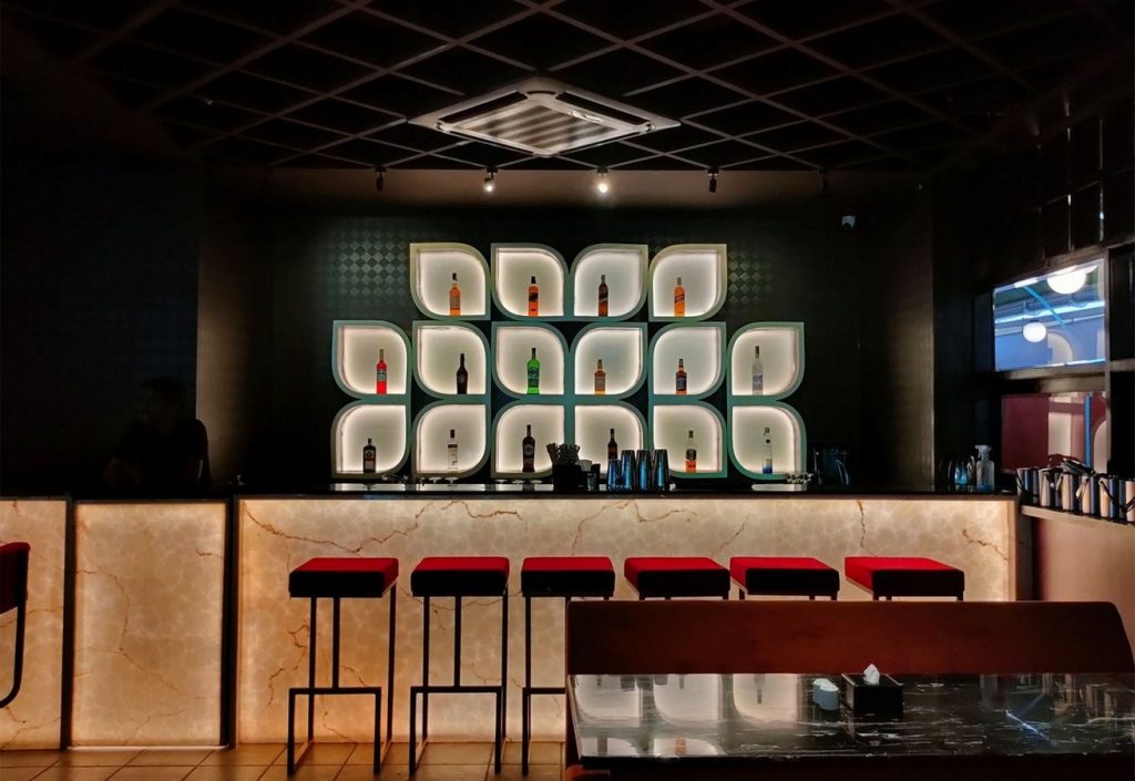 KITCHEN & BAR AT BHANDARKAR ROAD