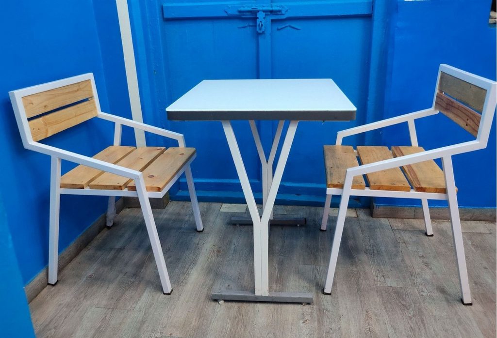 TABLE & CHAIR DESIGN